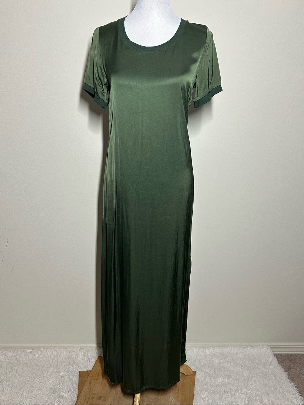 SAIPH Short Sleeved Maxi Shift Dress Slit Shiny Satin Viscose NWT Sz S